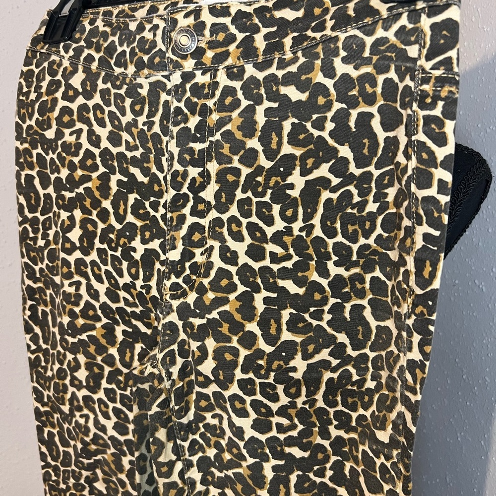 We The Free Leopard Skinny Jeans - Picture 5 of 11